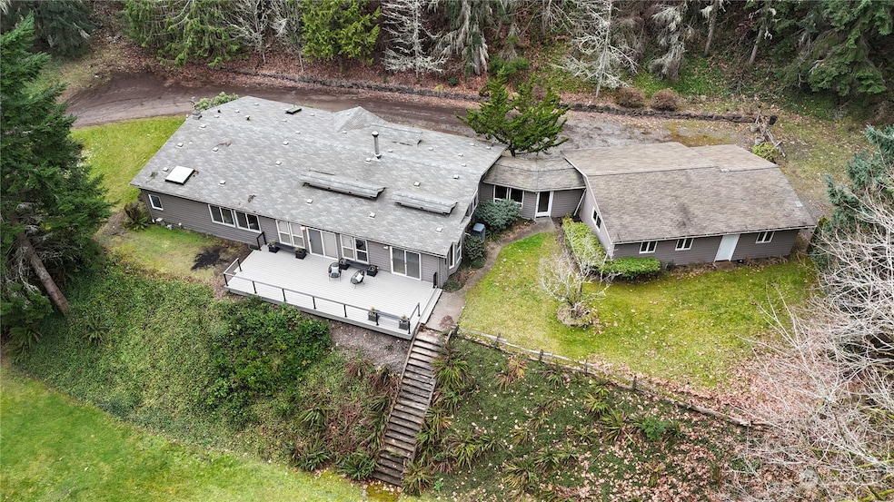 12115 Cunliffe Rd SW, Vashon, WA 98070 - photo 1