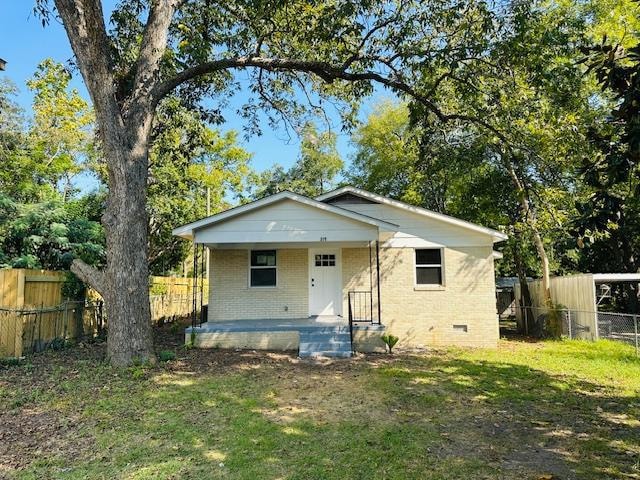 319 W Magnolia St, Fitzgerald, GA 31750 - photo 1