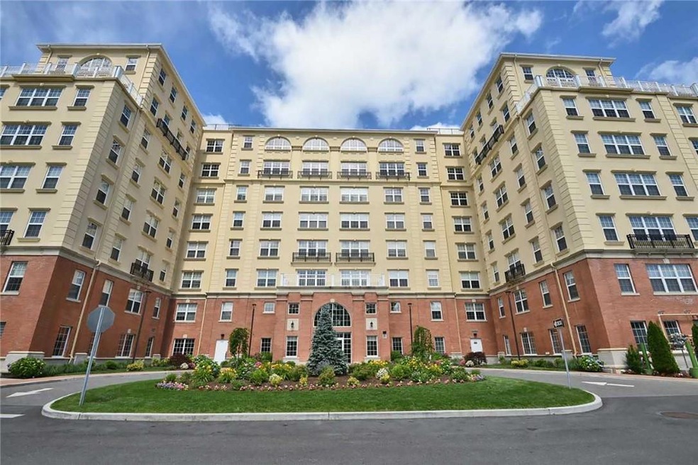 Cambium Condos unit 401, Larchmont, NY 10538 - photo 1