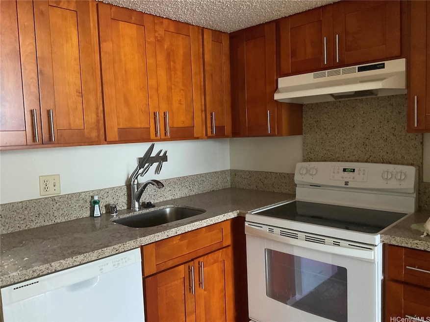 Royal Kuhio unit 3103, Honolulu, HI 96815 - photo 1