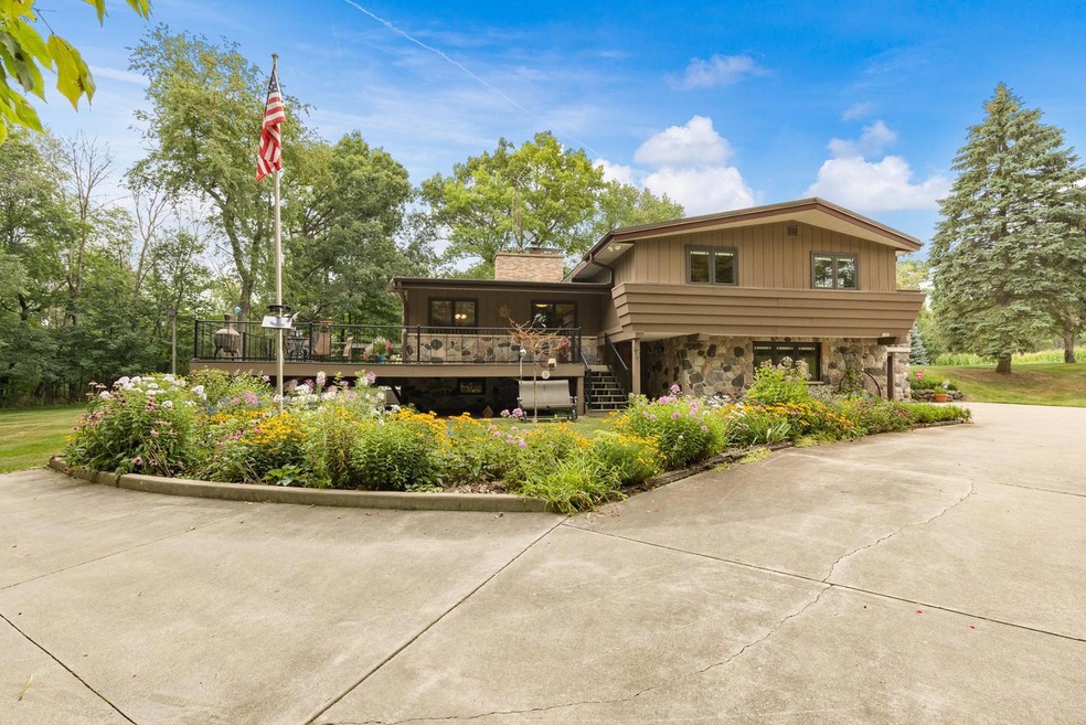 3086 Kettle Moraine Road-31