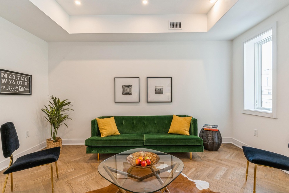 151 Webster Ave unit 202, Jersey City, NJ 07307 - photo 1