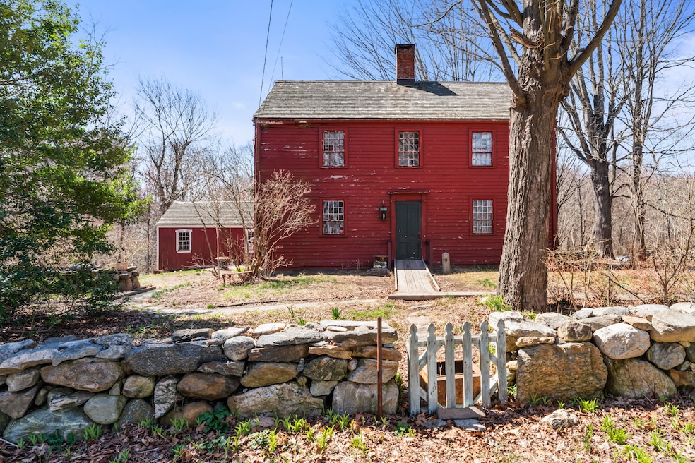 76 Huntingtown Rd, Newtown, CT 06470 - photo 1