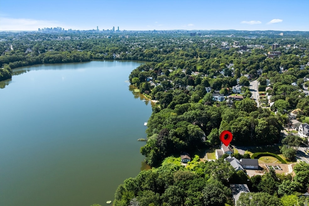 Pending $2,475,000 • Co-Listing Agent
