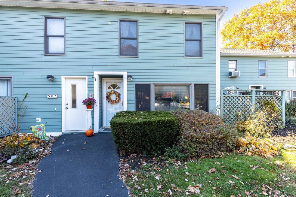 504 Piscassic St unit D, Newmarket, NH 03857 - photo 1