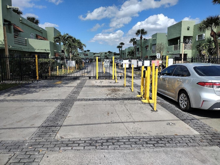COMMMUNITY MAIN GATE