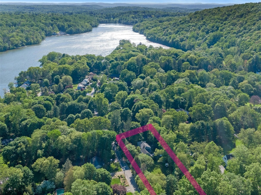 Sold $999,999 • Co-Listing Agent