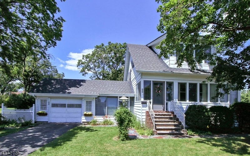 32 Oak Ave, Pequannock, NJ 07440 - photo 1