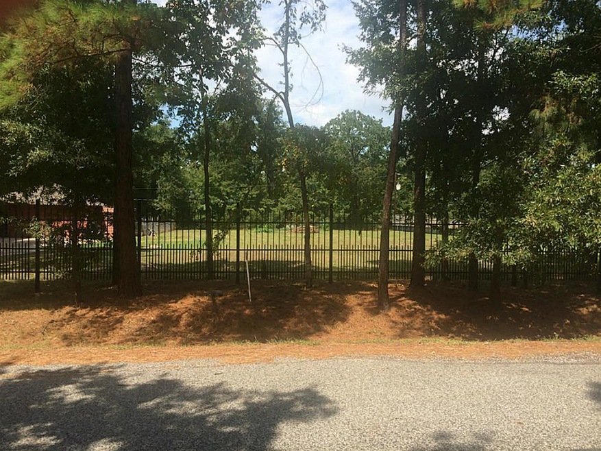 2327 Greenglade Ln, Spring, TX 77386 - photo 1