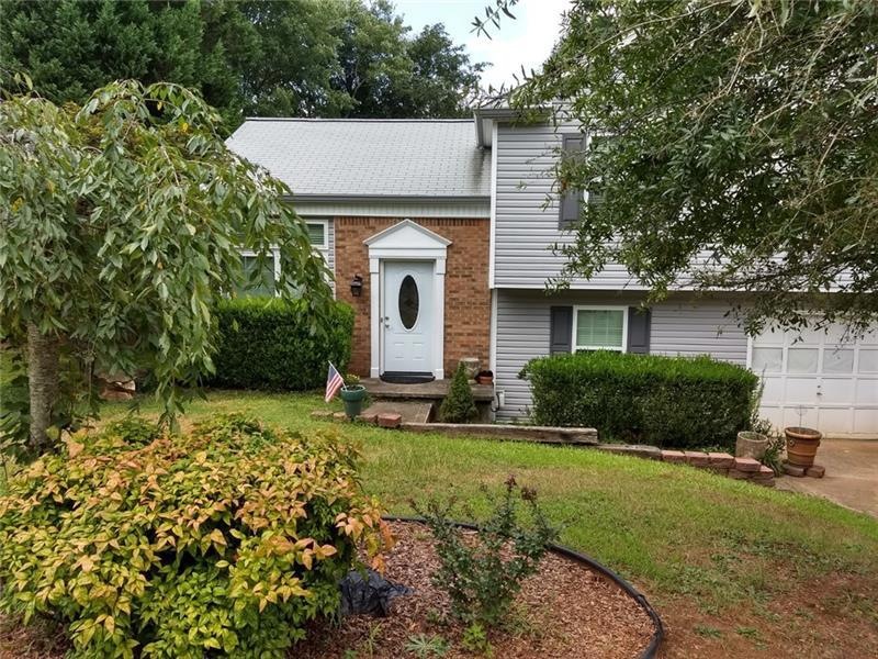 10705 Mortons Crossing, Alpharetta, GA 30022 - photo 1