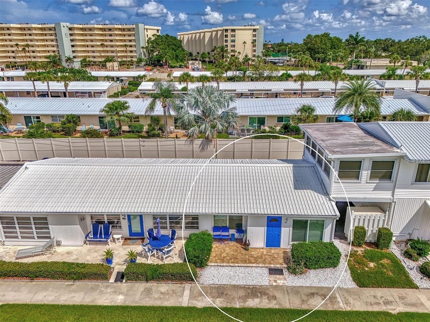 5858 Midnight Pass Rd unit 27, Sarasota, FL 34242 - photo 1