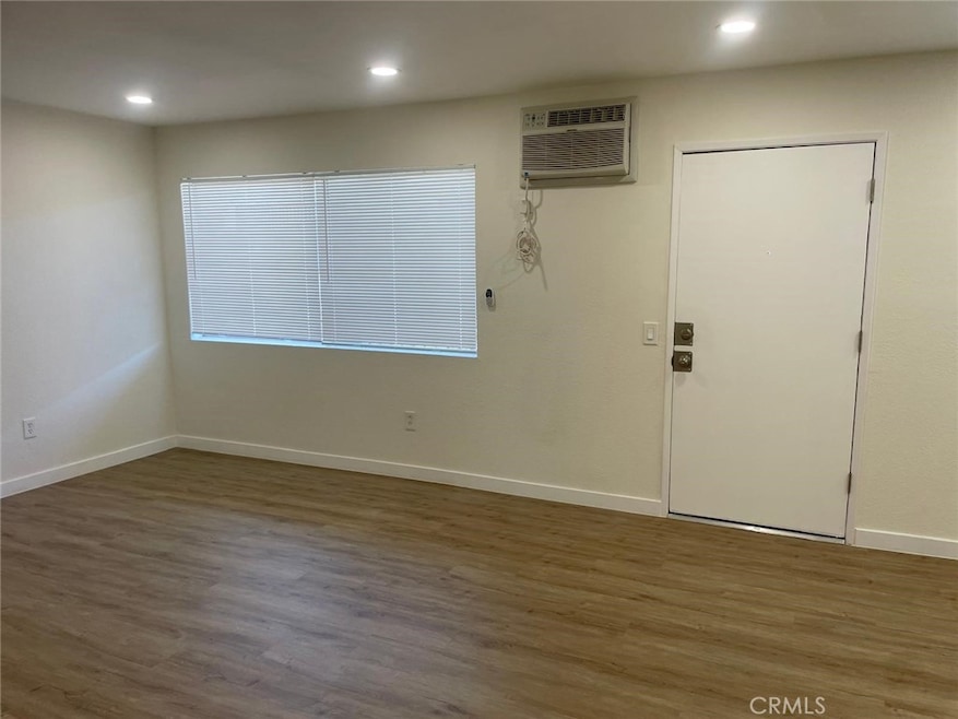 8135 Reseda Blvd unit 9, Los Angeles, CA 91335 - photo 1