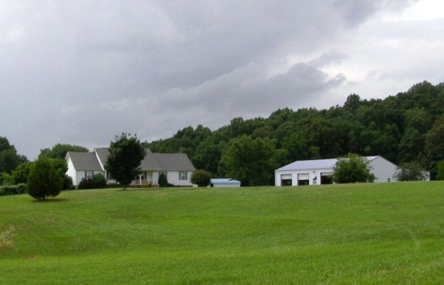 489 Crystal Springs Dr, Cookeville, TN 38506 - photo 1