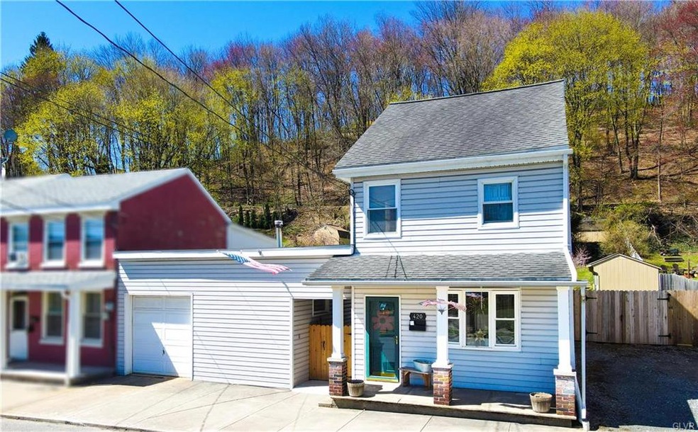 420 Washington St, Tamaqua, PA 18252 - photo 1