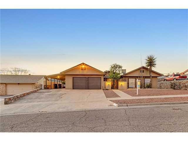 10816 Vista Alegre Dr, El Paso, TX 79935 - photo 1