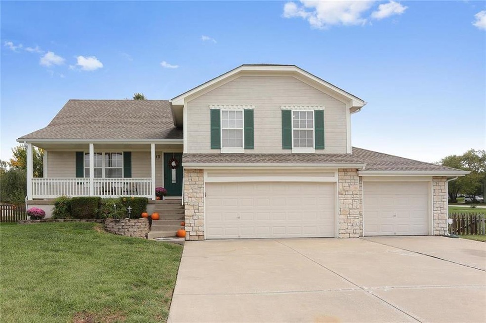 Beautiful 4 bedroom on large lot.  Three car garag