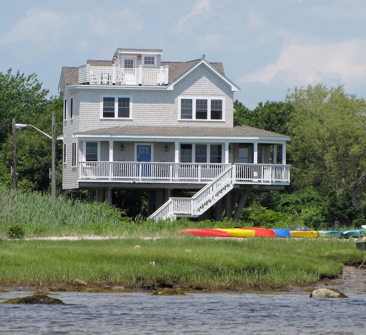 4 Creek St unit 4, Mattapoisett, MA 02739 - photo 1
