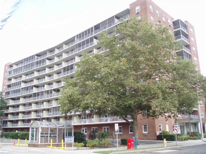 Bedford Towers Condominium unit 6A, Stamford, CT 06901 - photo 1