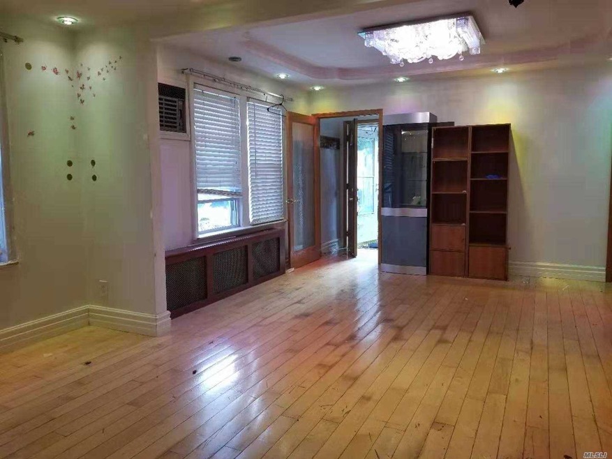 4631 159th St unit 1F, Flushing, NY 11358 - photo 1