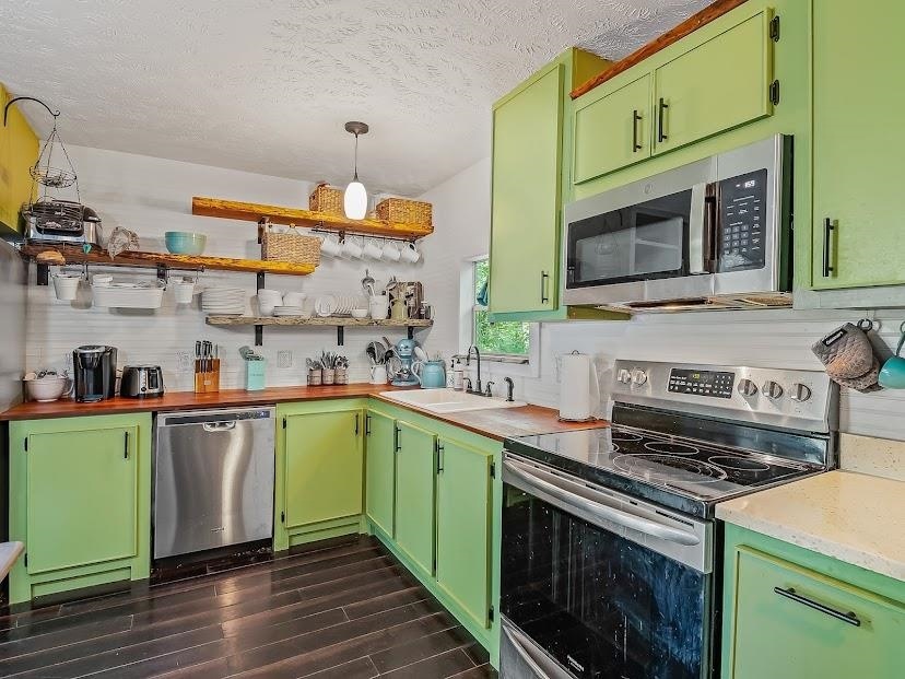 121 Beechwood Dr, Crawfordville, FL 32327 - photo 1