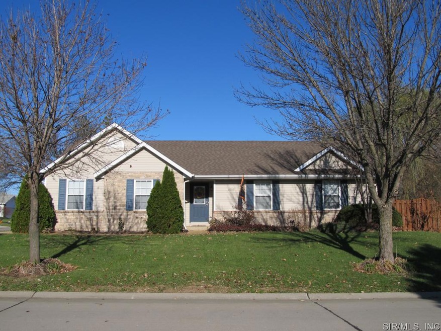 2200 Copper Creek Rd, Maryville, IL 62062 - photo 1