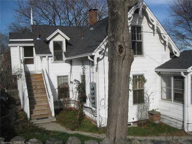 Exterior Front. 2ND FLOOR - 800 SF - HEAT INCLUDED
