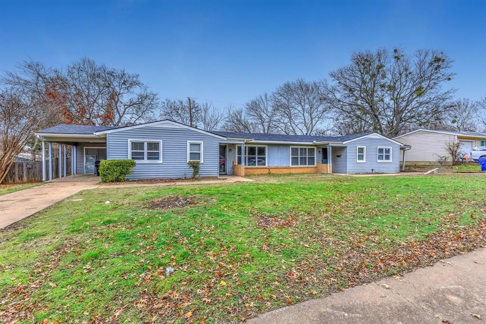 163 Eisenhower Blvd unit A, Denison, TX 75020 - photo 1