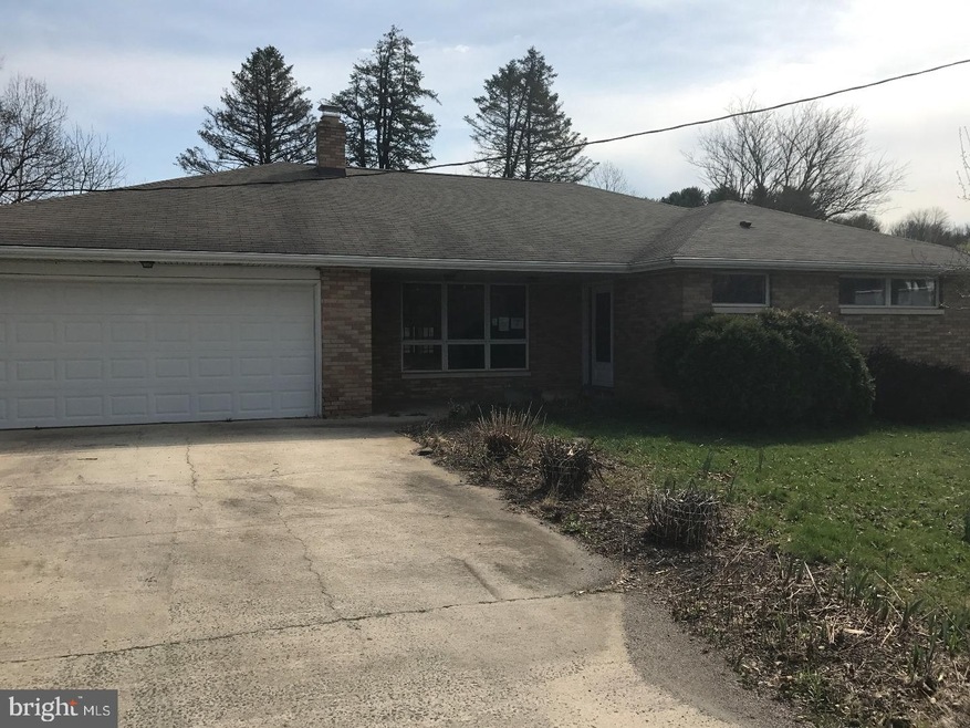 56 N Greenview Rd, Schuylkill Haven, PA 17972 - photo 1