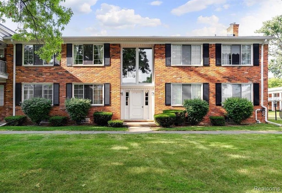 Sold $94,000 • Co-Listing Agent