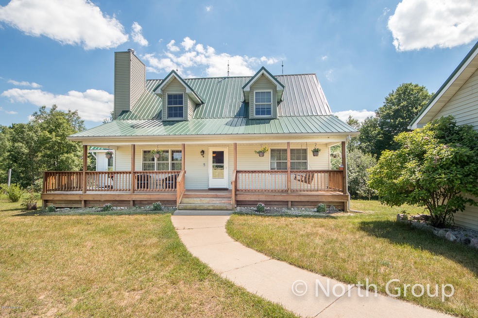 22823 1 Mile Rd, Reed City, MI 49677 - photo 1