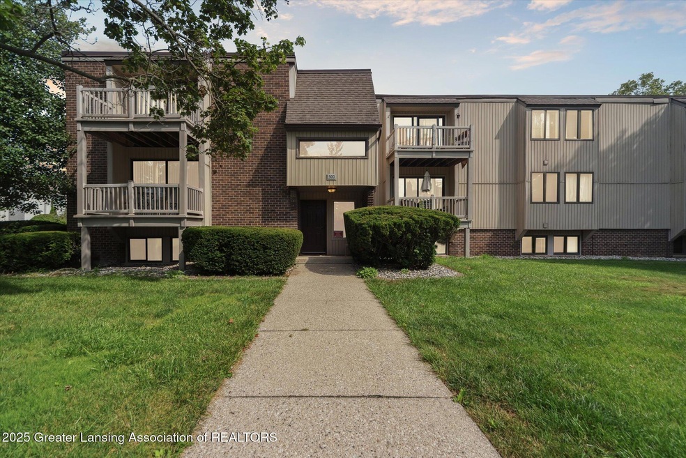 01-500-Woodingham-Dr-#23-East-Lansing-MI