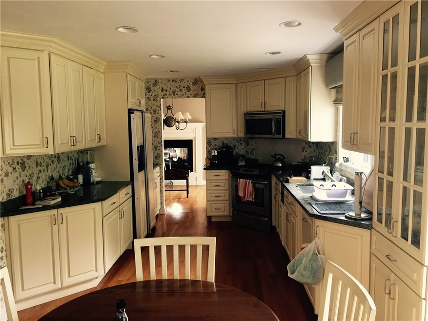 32 Shadow Farm Way, Wakefield, RI 02879 - photo 1