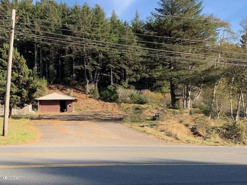 2204 SE Highway 101, Lincoln City, OR 97367 - photo 1