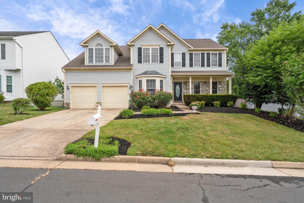 8923 Dennis Ct, Bristow, VA 20136 - photo 1
