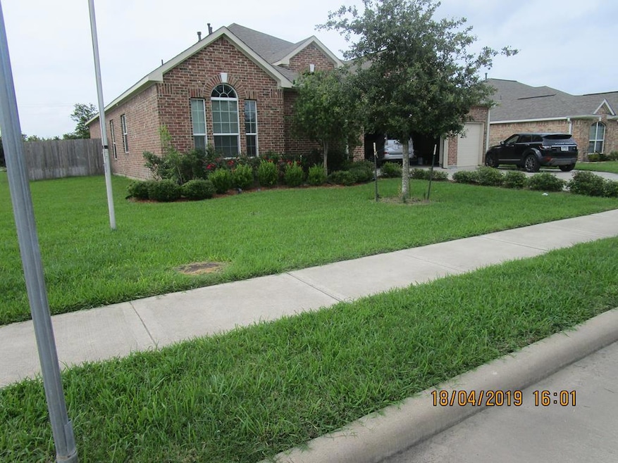 3301 Aberdeen Ct, Bay City, TX 77414 - photo 1
