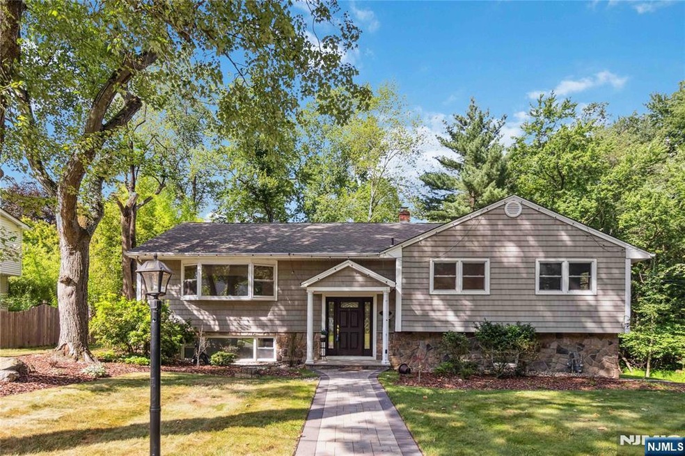 22 Myrtle Ave, Demarest, NJ 07627 - photo 1