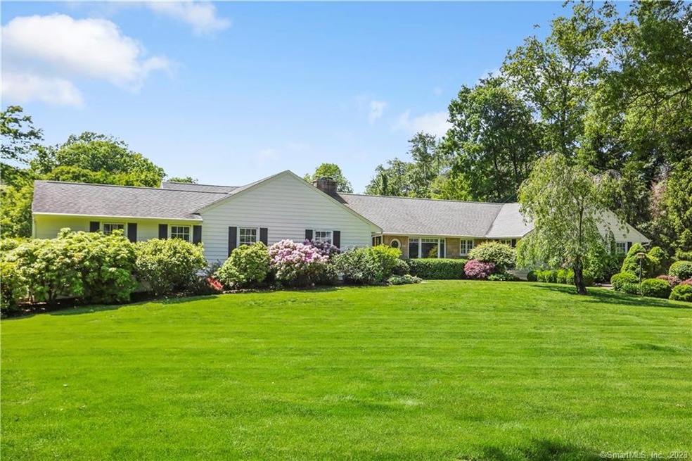 401 Cedar Ln, New Canaan, CT 06840 - photo 1