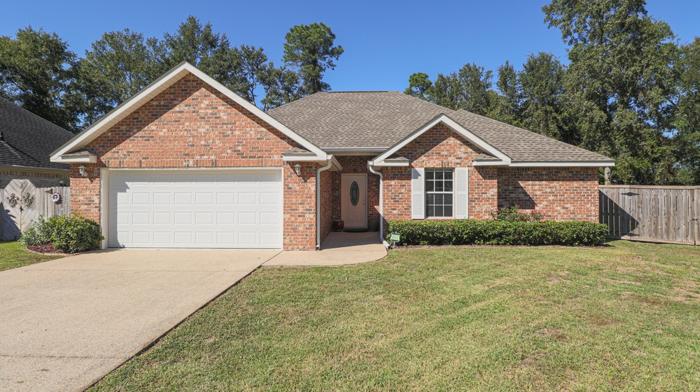 2258 Rue Palafox-101