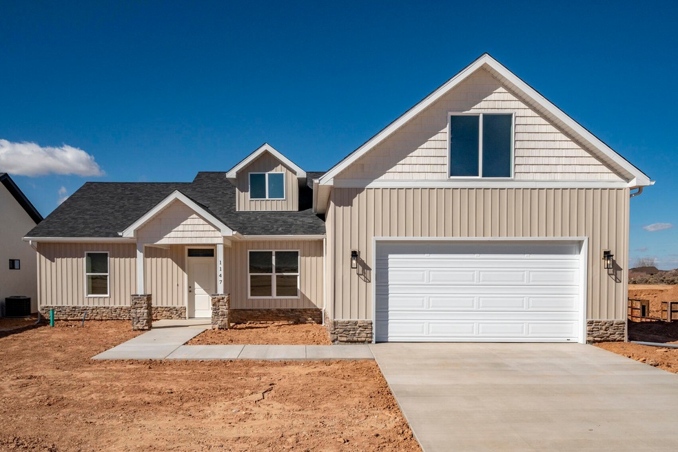 1147 N Yucca-10