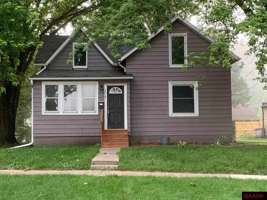 1319 N Broad St, Mankato, MN 56001 - photo 1