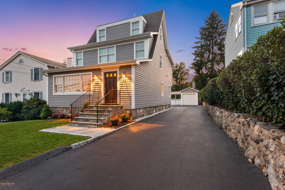 40 Sheephill Rd, Riverside, CT - Twiligh