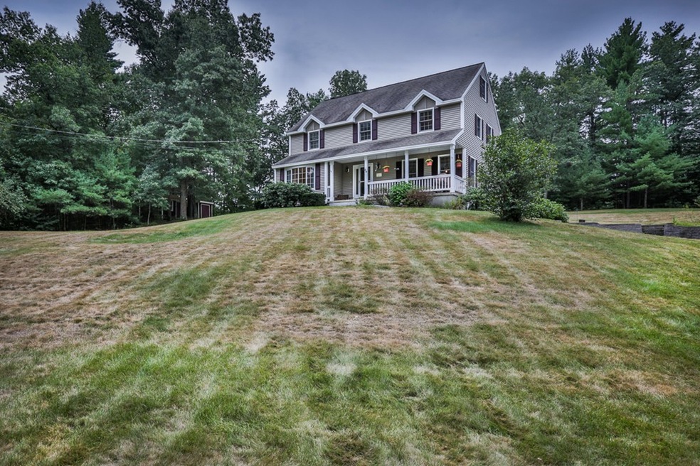 20 Meadowbrook Ln, Litchfield, NH 03052 - photo 1