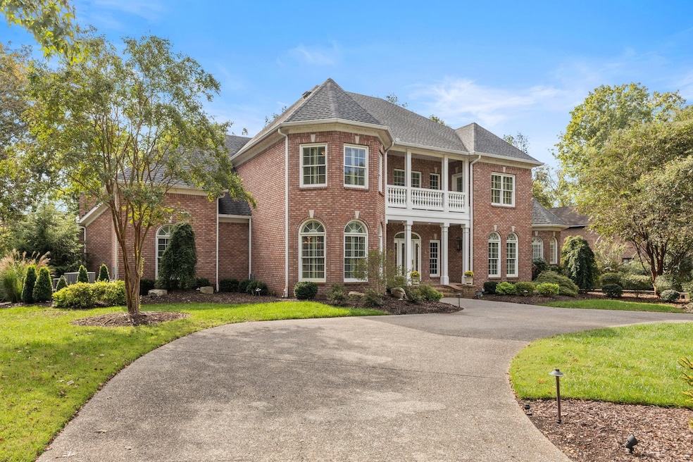 2123 Shannon Dr, Murfreesboro, TN 37129 - photo 1