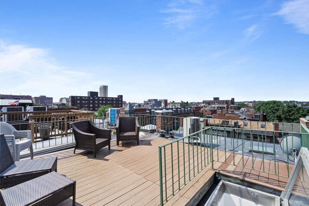 35 Worcester St unit 5, Boston, MA 02118 - photo 1