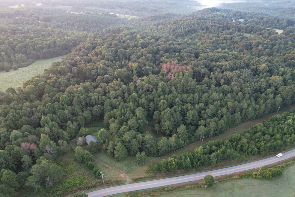 362 Avalon Rd, Martin, GA 30557 - photo 1