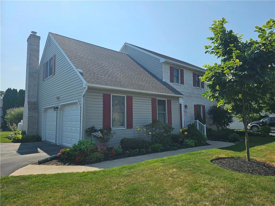 4554 Cairo Dr, Whitehall, PA 18052 - photo 1