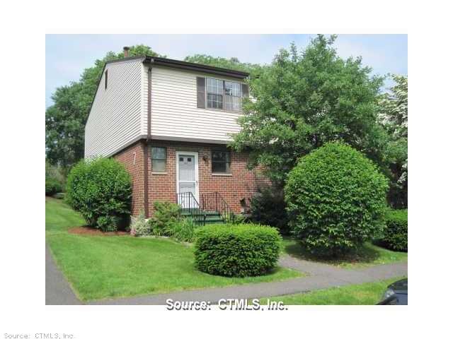 345 Hampton Ct, Newington, CT 06111 - photo 1