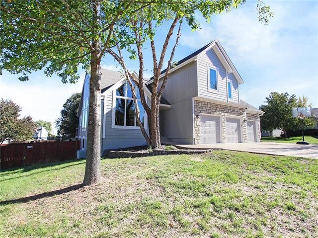 5528 Brownridge St, Shawnee, KS 66218 - photo 1