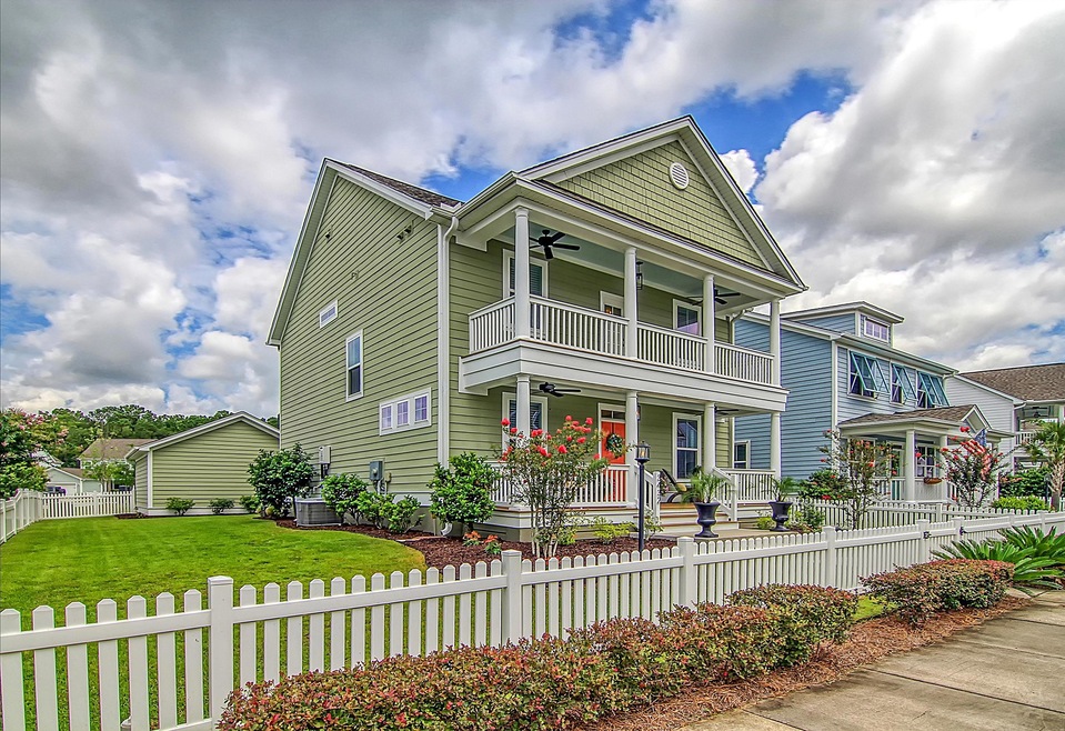 Front of Home Pic 3