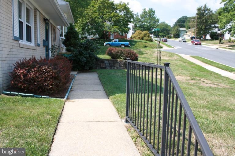 4709 Ruby Ave, Halethorpe, MD 21227 - photo 1